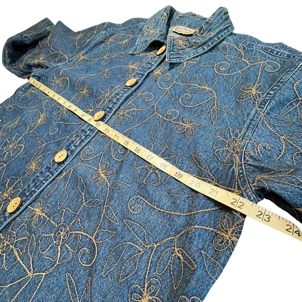 Vintage 90s Embroidered Denim Jacket L 100% Cotton Floral Western Granny‎ Artsy